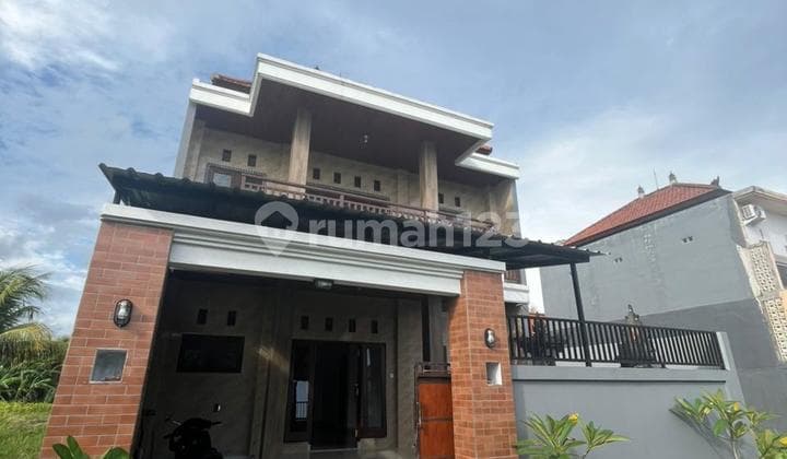 Disewakan Rumah Baru 2 Lantai Siap Huni Lokasi Strategis