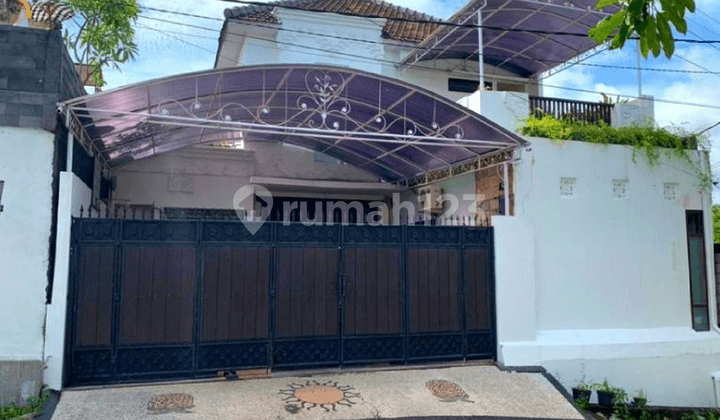 Strategic 2-Story House in Padangsambian Denpasar