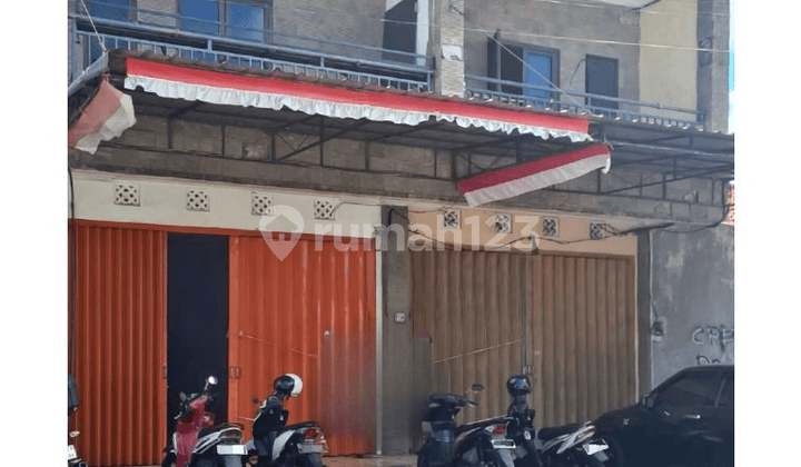 Empty Multi-Story Shop 3 Floors in City Center of Suli Denpasar