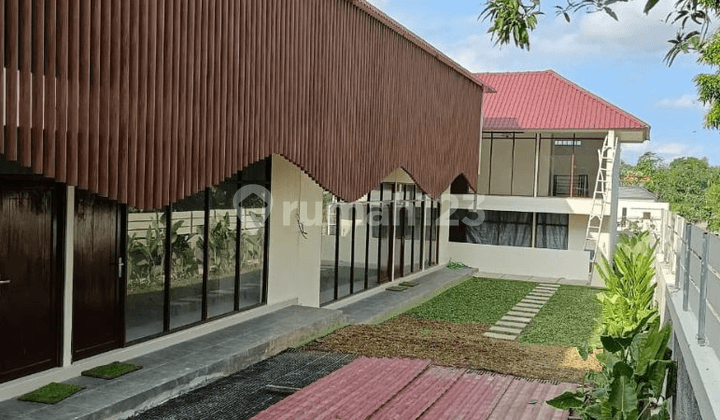 Leasehold Komplek Villa Mini Bergaya Loft di Kerobokan Badung