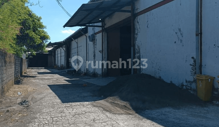 Strategic Warehouse with Tronton Access at Cargo Ubung Denpasar