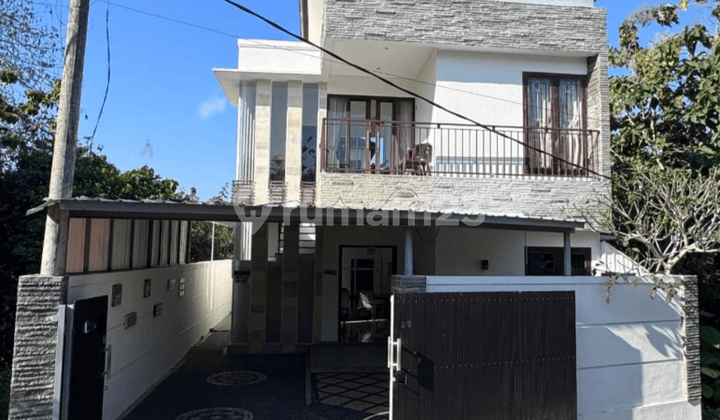 Rumah Semi Villa di Dharmawangsa Ungasan Badung