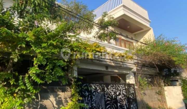 Dijual 2 Rumah + 12 Kamar Kost Potensi Passive Income Bulanan di Taman Mini, Pd Gede - Jakarta Timur