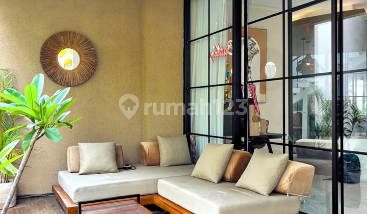 Rumah Mewah Tropical Bali With Pool & Full Furnish di Bintaro - Tangsel