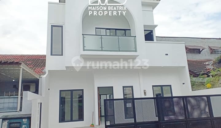 Rumah Mewah Cantik Siap Huni Lokasi Strategis di Kencana Loka, Bsd