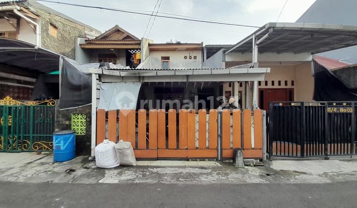 Dijual Rumah Strategis Pondok Kelapa - Akses Tol & LRT, Jalan 2 Mobil, Bebas Banjir!