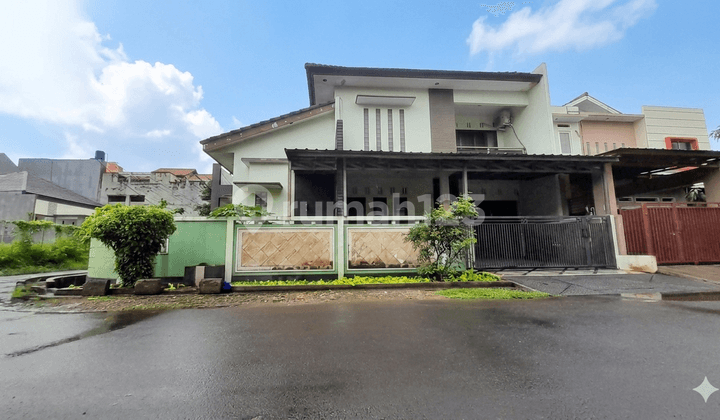 Rumah Pondok Kelapa Jakarta Timur SHM 206M² - Bebas Banjir, Jalan 3 Mobil, Dekat Tol & LRT, Lingkungan Asri!