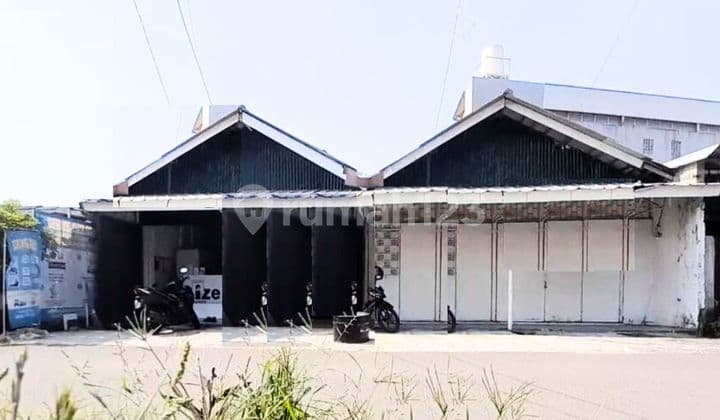 Dijual Rumah Cocok Untuk Dibuat Kos-kosan, Tempat Tinggal, Toko, Gudang, Bengkel, Dan Workshop Di Pondok Bambu Jakarta Timur