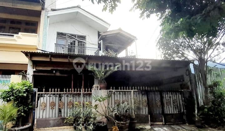 Dijual Rumah 2 Lantai Hitung Tanah di Pondok Kelapa Jakarta Timur, SHM, Bebas Banjir