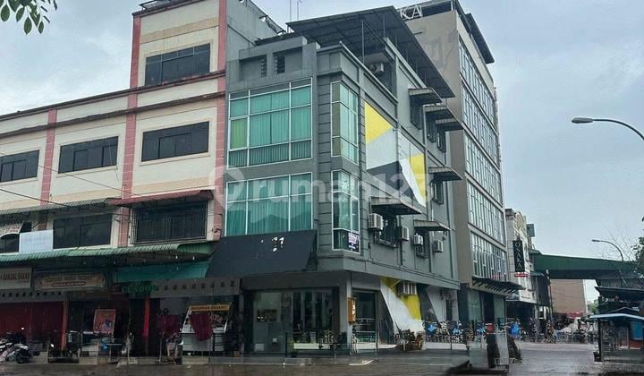 Dijual Ruko Hook 4Lantai Siap Pakai di Nagoya Newton