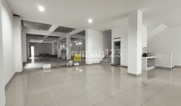 Ruang Usaha Luas Strategis Ciburial- Soreang