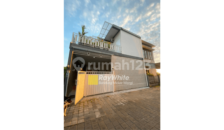 2-Storey Ready-to-Occupy & Fully Furnished Residence in Jimbaran Bali