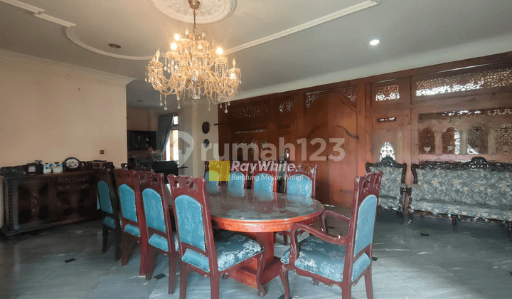Rumah Desain Klasik Komplek Eldorado Setiabudi