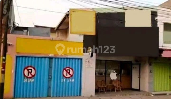 Rumah Sekaligus Tempat Usaha