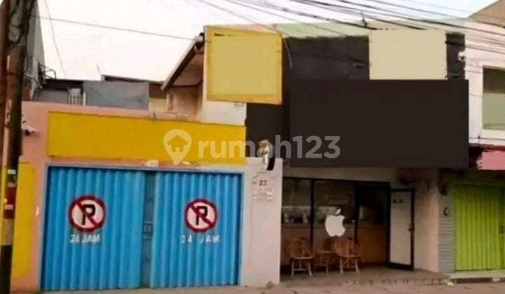 Rumah Sekaligus Tempat Usaha