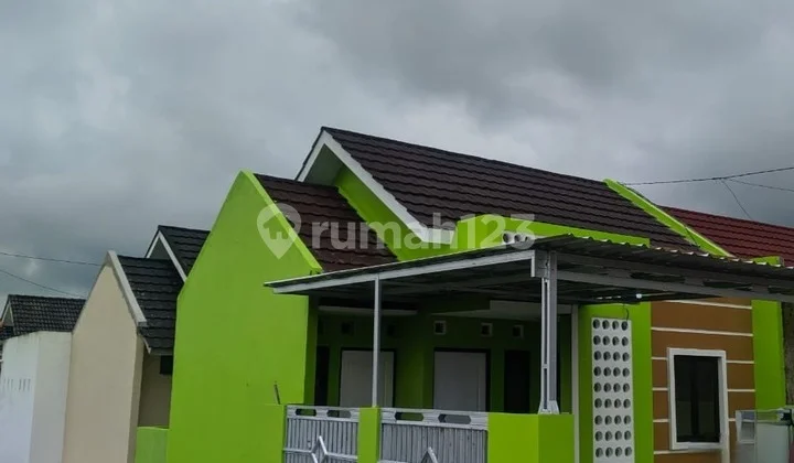 Di Jual Cepat, Posisi Hook