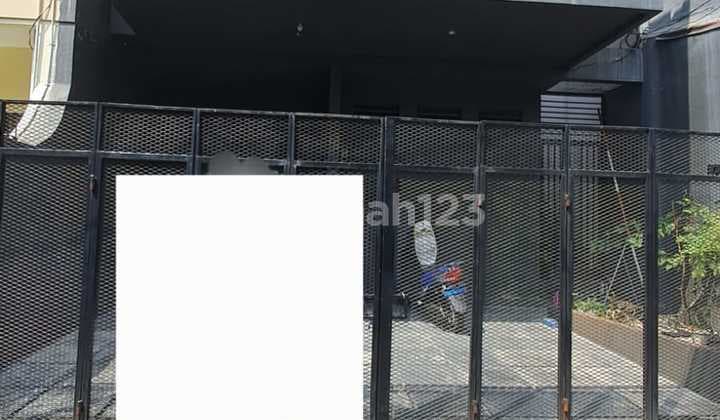 Live Simply, Love Fully - Rumah Minimalis di Cipinang Elok"