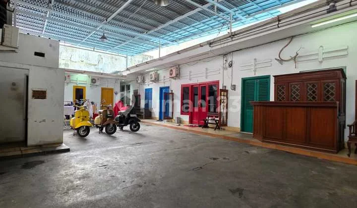 Rumah Komersial Pasar Baru Hitung Tanah Ada Usaha Kostcocok Bangun Minibuilding/Hotel