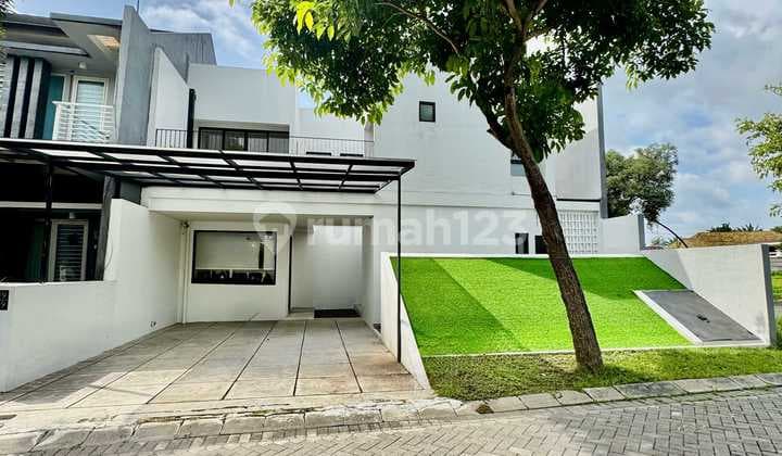 Dijual Rumah Greenwood Citraland 2 Lantai Semi Furnish Dekat Pasar Modern