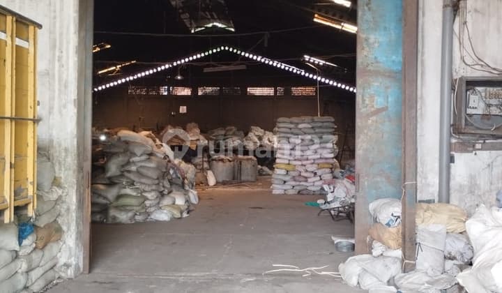 For Quick Sale: Plastic Factory + House on 1,900M² Land in Taman Sepanjang Area