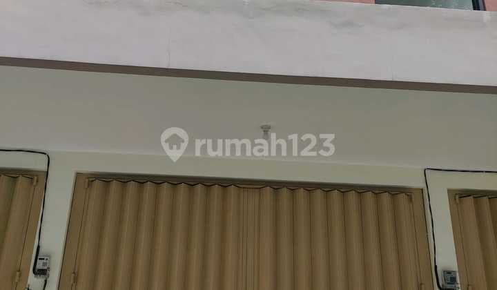 Ruko Tengah Kota Manyar Jaya