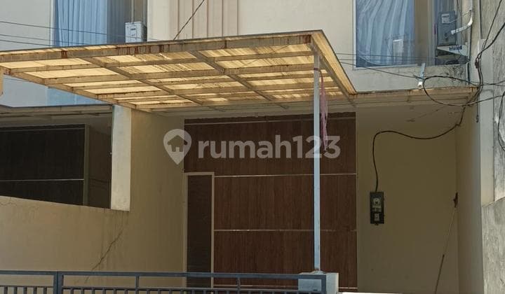 Manyar Indah Minimalis Dkt Araya, Klampis