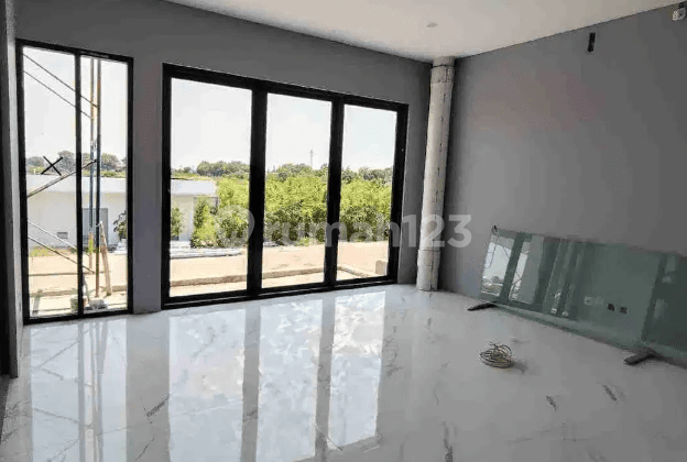 GUDANG SIAP HUNI DI WONOAYU PERGUDANGAN SEHATI