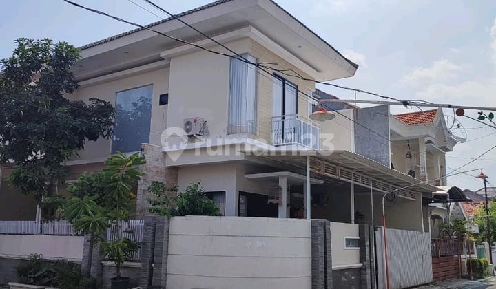 Rumah Hook Mulyosari Utara
