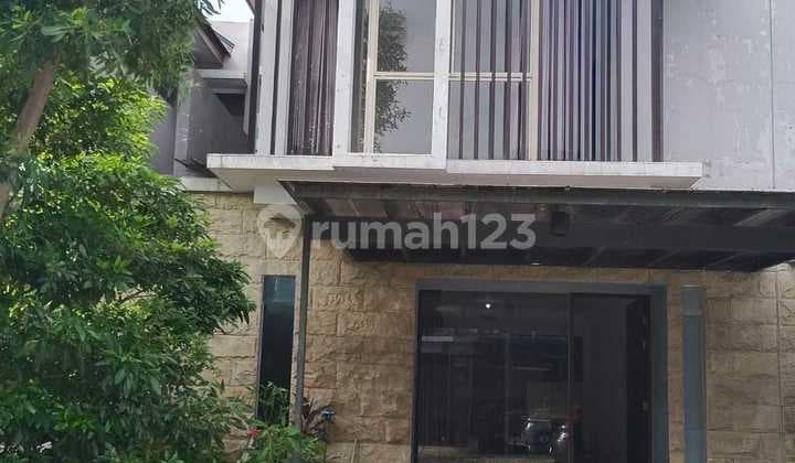 Disewakan Rumah Graha Natura Lontar 2Lt Lt105m 3Kt Dekat Pakuwon Mall Surabaya Barat