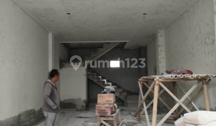 3-Story Shophouse, 2 Units Available on Jl Mahendradata Denpasar