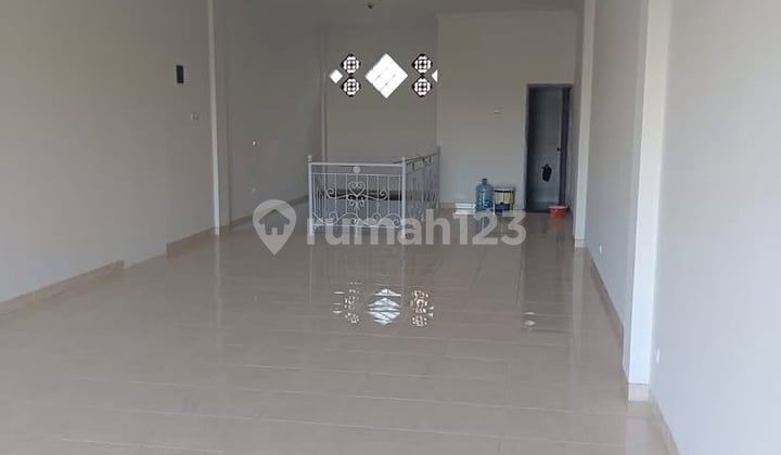 2-Story Shop House with Valid SHM and IMB, Facing East in Denpasar, CN
