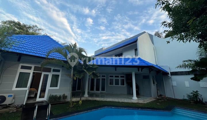 Disewakan | Rumah Bagus | Renovasi | Private Pool | Menteng | Jakarta Pusat