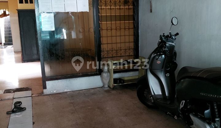 For Sale | Old House | Land Only Calculation | Kebon Kacang | Tanah Abang | Central Jakarta