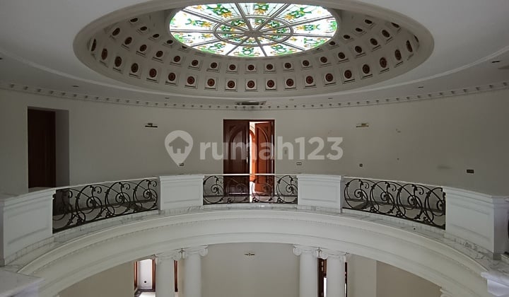 Disewakan | Rumah Mewah | Unfurnished | Pool | Silent Office | Menteng | Jakarta Pusat