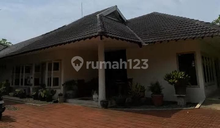 Rumah Hitung Tanah, Posisi Hook, Asri di Cipete Ada Kolam Renang Dekat Antasari