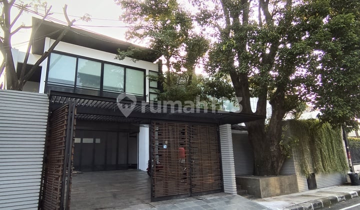 Rumah Modern Menteng 2016 LT 650M² Hadap Timur Bangunan Mewah