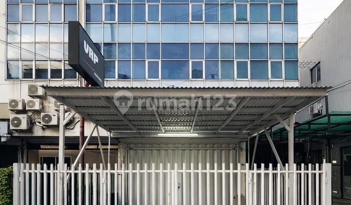 Ruko 5 Lantai Cikini Menteng Harga Dibawah NJOP Strategis