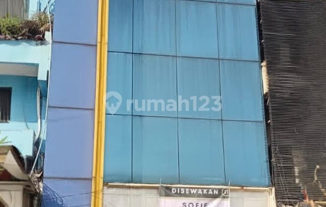 Ruko Eksklusif di Taman Kebon Jeruk Megah Joglo