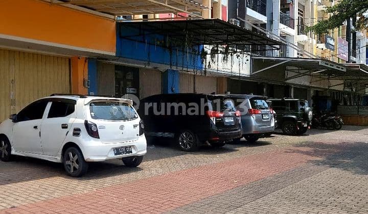 Dijual Ruko Symponi Startegis Kawasan Komersial untuk Invest dan Jangka Panjang - Harapan Indah,