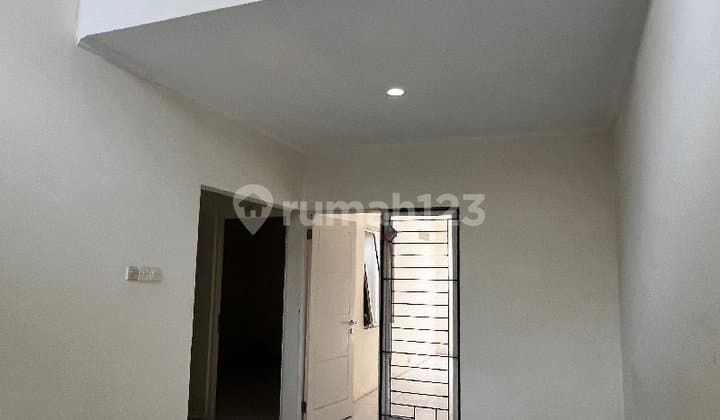 Rumah Sederhana Bagus di La Vesta Lippo Cikarang