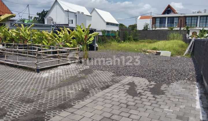 Tanah dengan Kontur Datar dan Siap Bangun Daerah Umalas , di Kerobokan Kelod