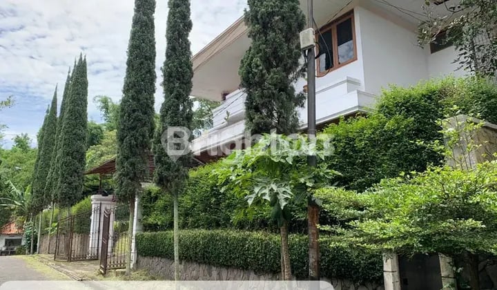 Rumah Mewah 2 Lantai Pondok Hijau