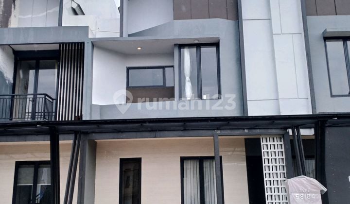 Rumah Baru View Bukit Hambalang. Hidden Gem. Udara Bersih. Masih Sejuk. Hanya 15 Menit ke Tol.