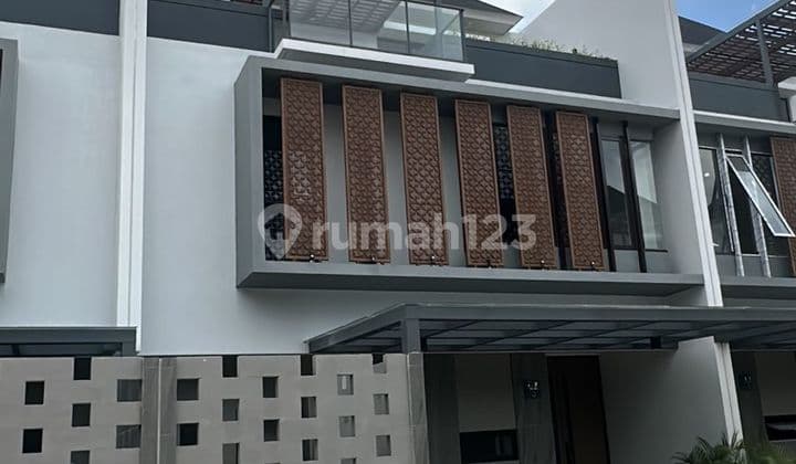 Rumah 2 dan 3 Lantai di Jakarta Barat