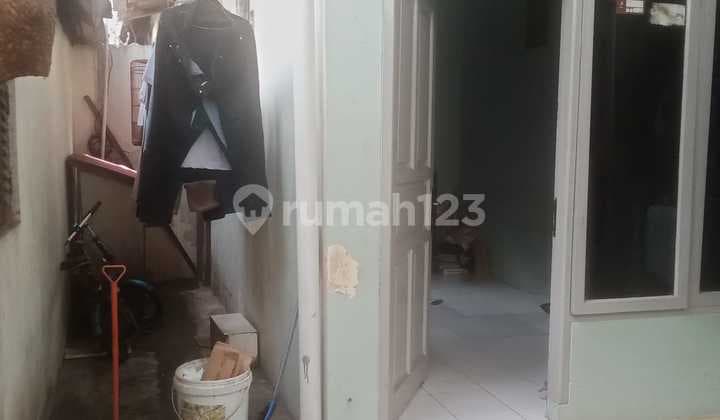 Rumah Induk + 11 Pintu Kontrakan Bu SHM Masuk Mobi di Bintaro Jaksel SHM