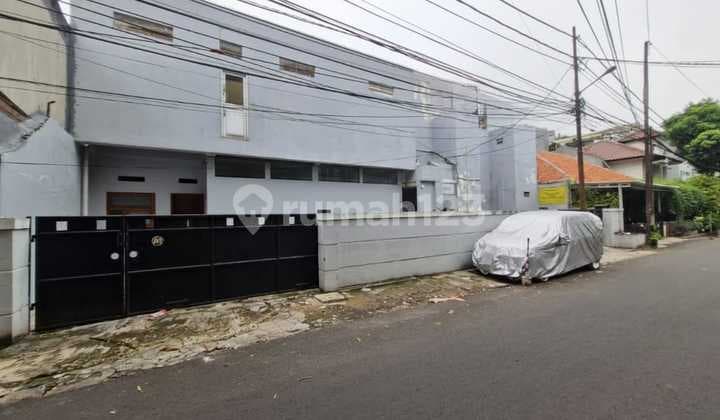 Dijual Kost Eksklusif 28 Kamar Full AC Gatot Subroto, Jakarta