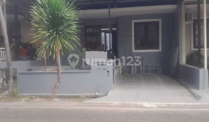 Disewakan Rumah 2 Lantai di dalam Cluster Harapan Indah 2, Bekasi