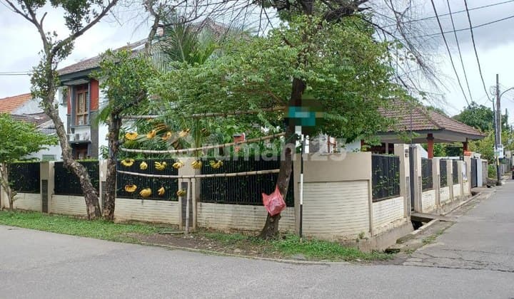Sold Luxury Corner House Near Access to Dijati Waringin Toll Road