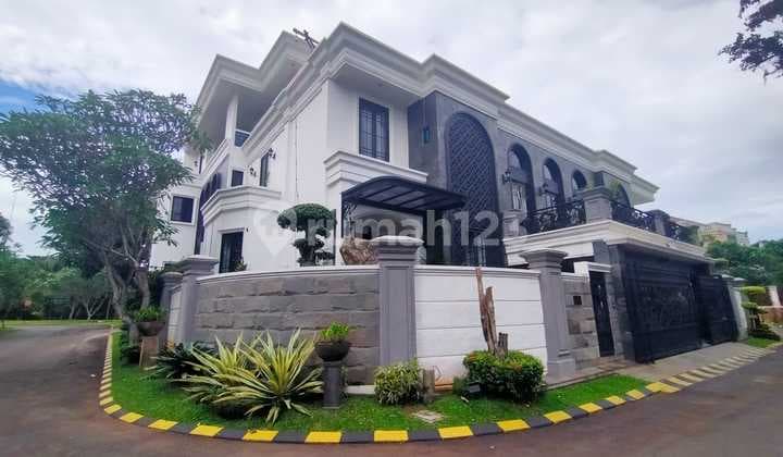 Dijual Rumah Mewah Ada Kolam Renang Dalam.di Cibubur