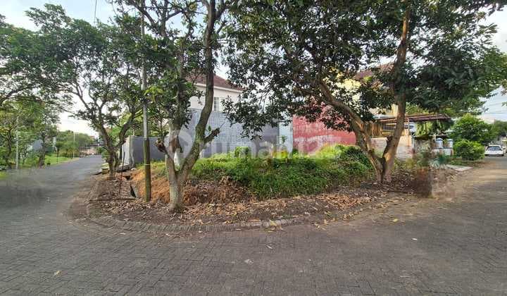 Dijual Tanah Pojok di Perumahan Araya Blimbing Blok Depan